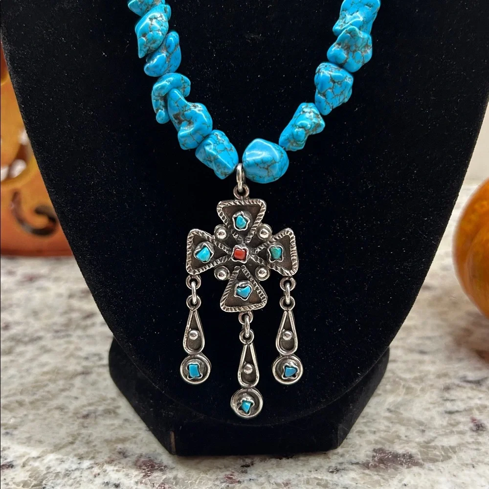 Turquoise and Sterling Necklace - Picture 3 of 6